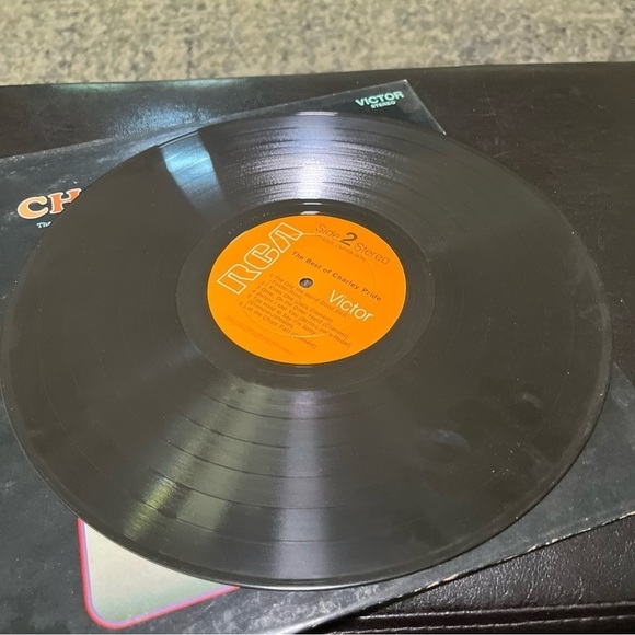 The Best of Charley Pride vintage vinyl record from 1969 - Picture 10 of 11